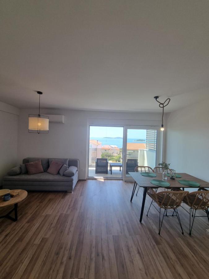 Sea View Apartment Rogoznica  Extérieur photo