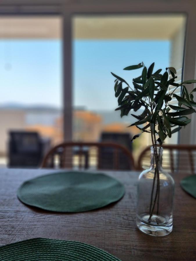 Sea View Apartment Rogoznica  Extérieur photo